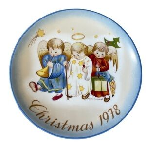 1978 Christmas Heavenly Trio Plate by Sister Berta Hummel Vintage